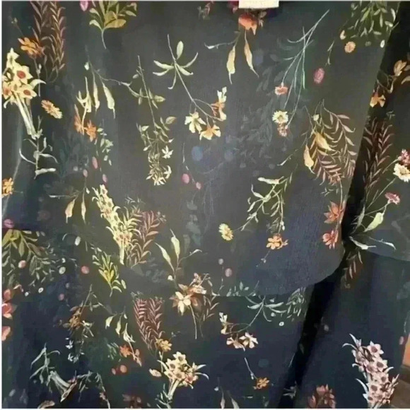 Maeve- Anthropologie Botanical Tiered Maxi Skirt
Small EUC! - Picture 4 of 9
